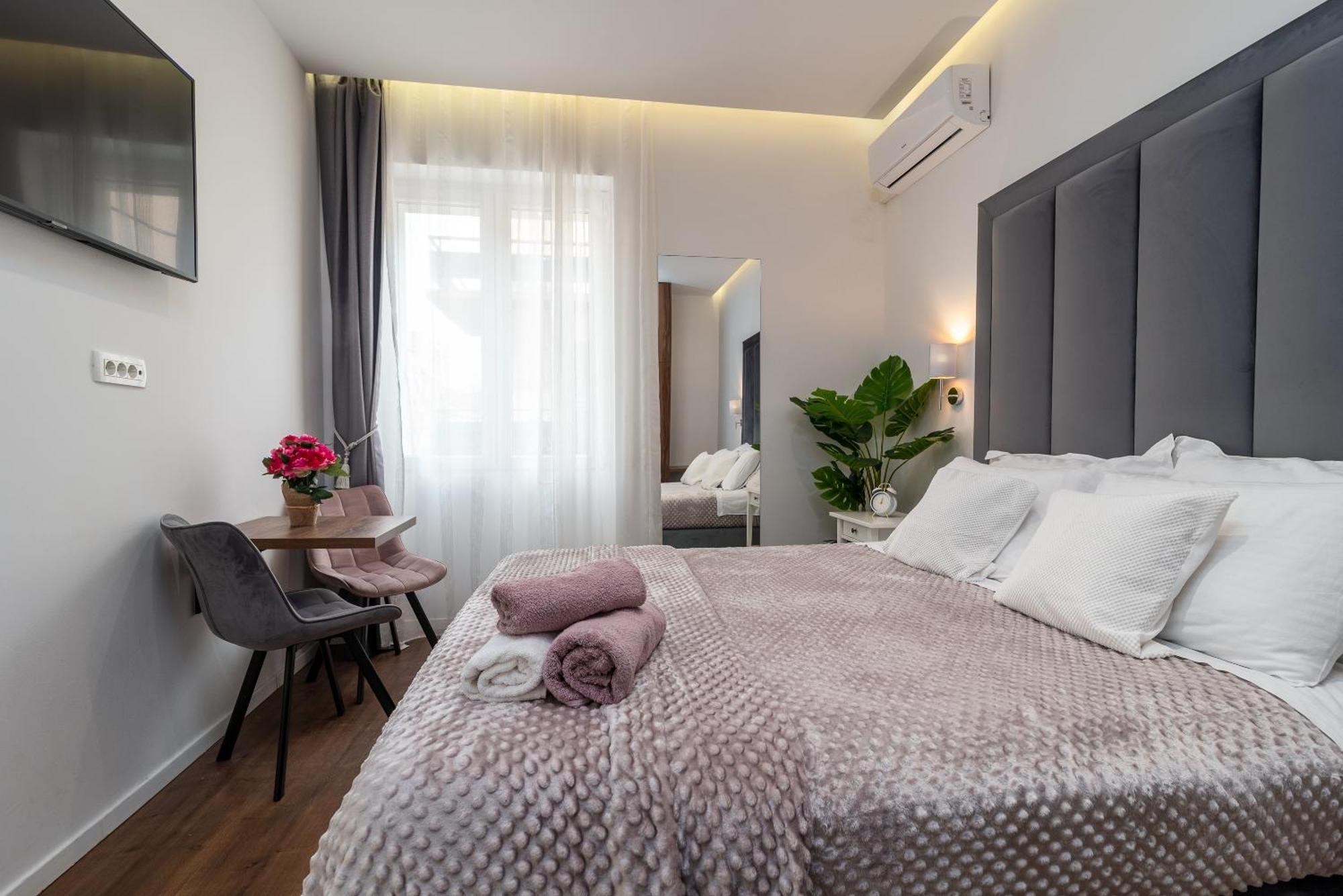 Antares Luxury Rooms 1 Split Extérieur photo